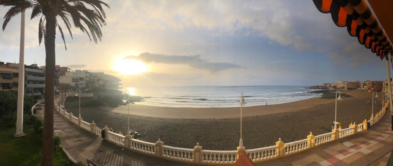 טלדה Espectacular En Primera Linea De La Playa מראה חיצוני תמונה